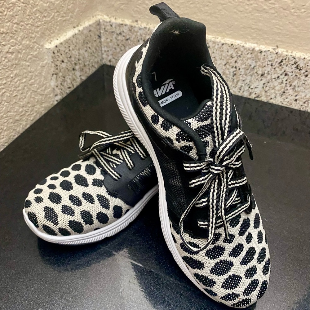 Avia Women's Black & White Knit Leopard Athletic Sneakers
